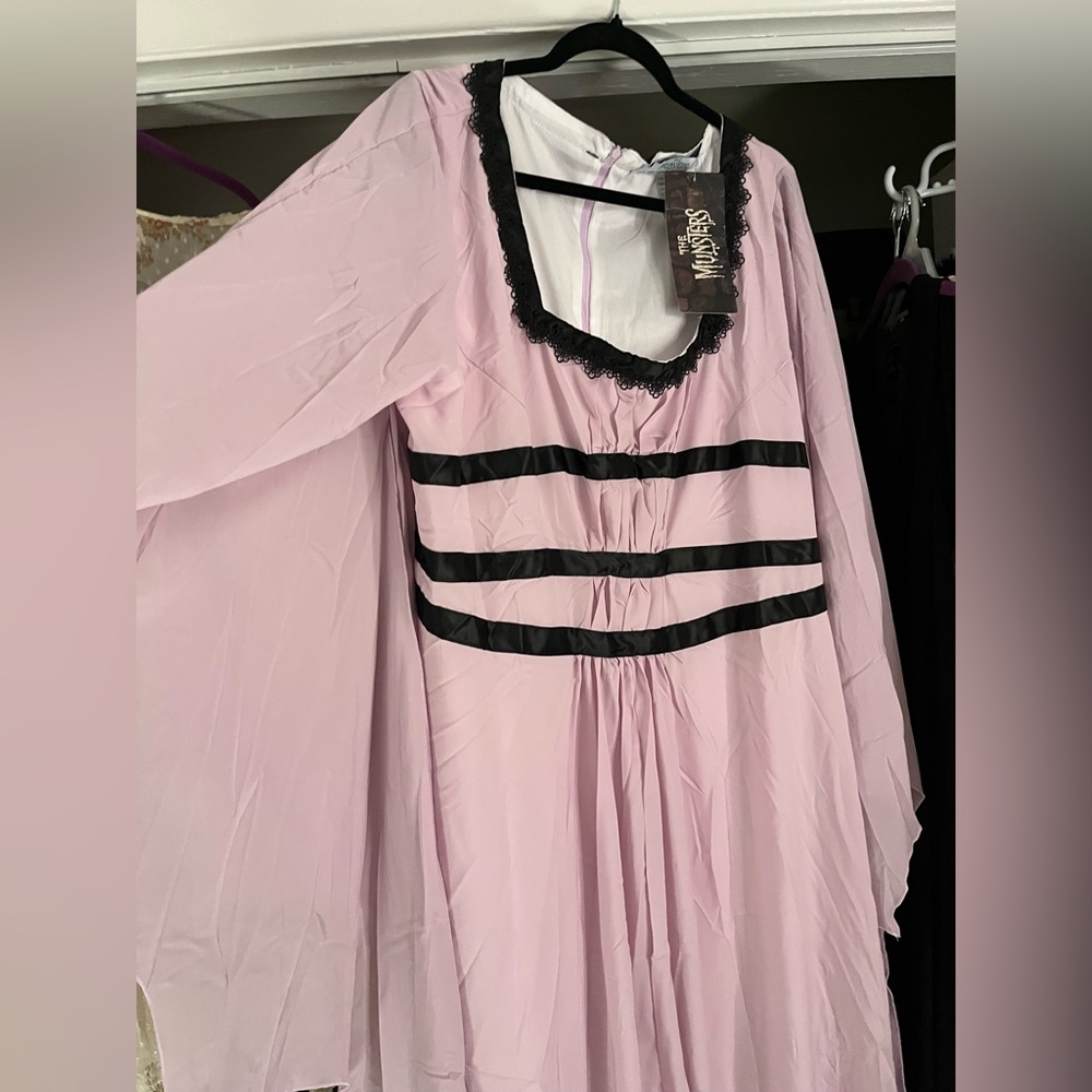 Lily Munster Costume  plus size 3x  Halloween Goth Munsters Vampire NWT